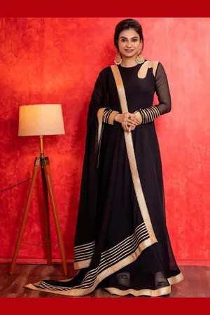 Nüd Round Neck Cut-Out Gotta Patti Detailed Gown Dress With Dupatta