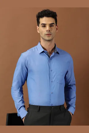 Invictus Men Solid Spread Collar Formal Shirt