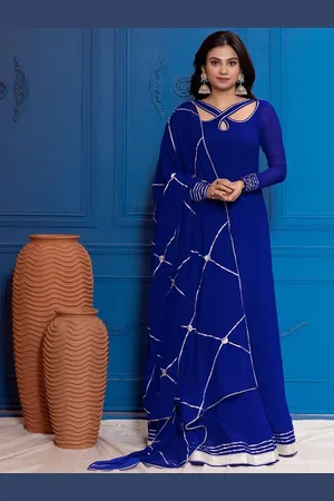 Nüd V-Neck Cut-Out Gotta Patti Detailed Gown Dress With Dupatta