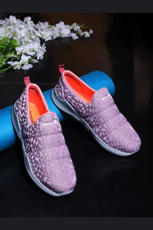 Liberty Women Round Toe Comfort Insole Lightweight Canvas Slip-On Sneakers