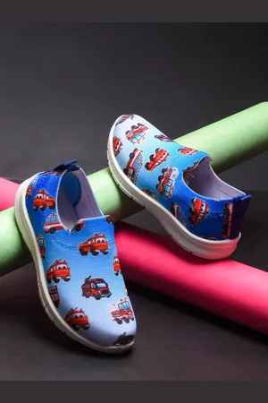 YK Boys Printed Slip-On Sneakers