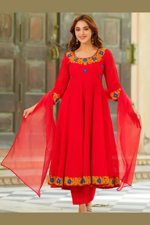 Ambraee Floral Embroidered Regular Thread Work Kurta With Trousers & Dupatta