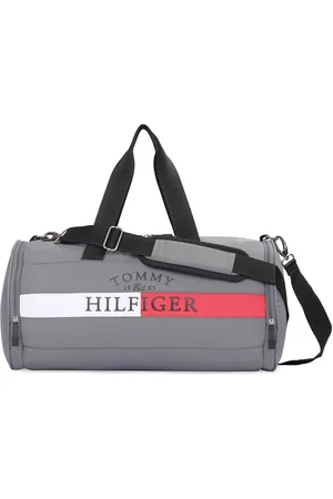 Tommy Hilfiger Unisex Medium Sports or Gym Duffel Bag