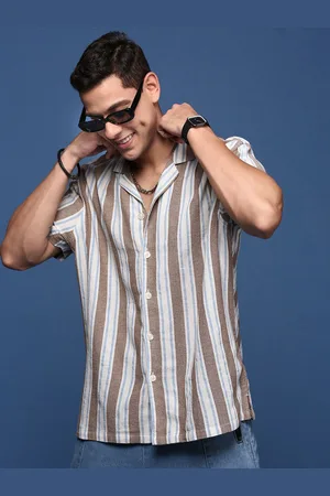 SHOWOFF Men Standard Opaque Striped Casual Shirt