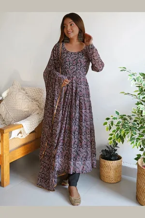 Ethnic Yard Paisley Printed Regular Gotta Patti Kurta With Trousers & Dupatta