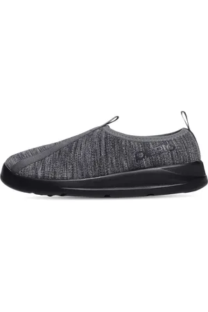 plaeto Men Textured EZPlay Lightweight Knit Upper Slip-On Walking Shoes