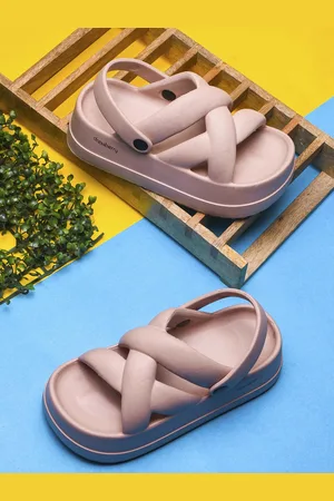 DressBerry Women Pink Rubber Clogs
