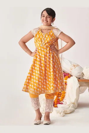 pspeaches Girls Floral Printed Regular Kurta with Pyjamas & With Dupatta