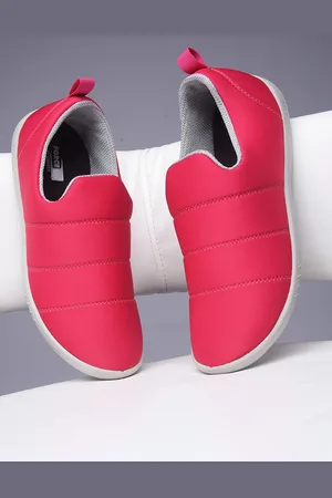 Liberty Women Round Toe Lightweight Canvas Slip-On Sneakers