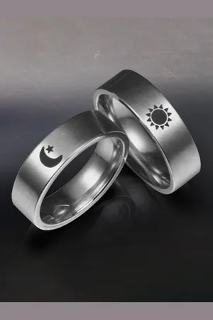 Peora Set Of 2 Silver Plated Stainless Steel Couple Finger Ring