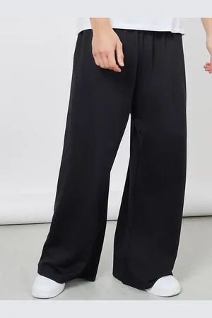 Styli Men Solid Wide Leg Jogger