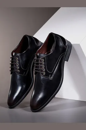 Invictus Men Round-Toe Formal Derbys