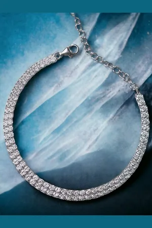 FÁBULA Silver-Plated Delicate Stone Crystals Choker Necklace