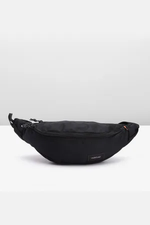 DECATHLON Unisex Multi-Pocket Travel Waist Pouch - 2L