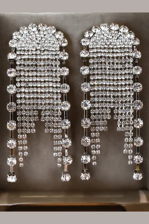 FÁBULA Crystals Drop Earrings