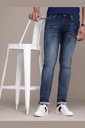 Nautica Men Straight Fit Heavy Fade Stretchable Jeans