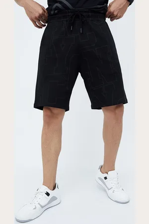 Lifestyle Men Cotton Solid Regular Fit Mid-Rise Shorts