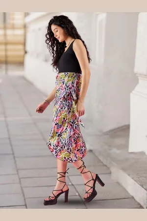 DressBerry Women Floral Printed Round Neck Fit and Flare Dress