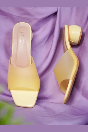 JM Looks Women Open Toe Block Mules