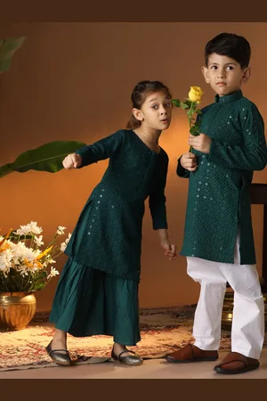 Vastramay Girls Floral Embroidered Sequinned Straight Kurta With Palazzos