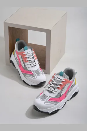 Shoetopia Girls Colourblocked Sneakers