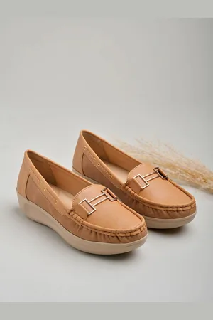 Shoetopia Girls Solid Loafers