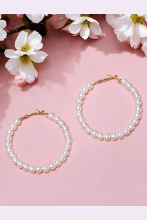 FÁBULA Contemporary Pearls Hoop Earrings
