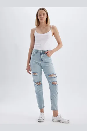DeFacto Women Cotton Ripped Slash Knee Cropped Jeans