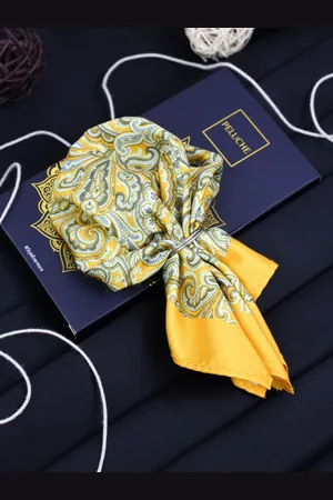 PELUCHE Men Yellow Printed Pocket Square