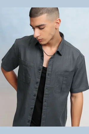 Highlander Men Dark Solid Relaxed Fit Flap Pocket Shirt