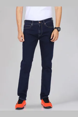 Lee Men Rodeo Straight Fit Mid Rise Stretchable Jeans