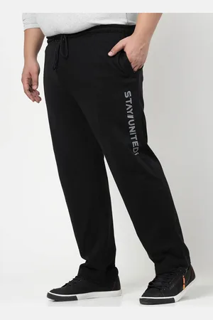 Pluss Men Plus Size Black Straight Fit Mid-Rise Typography Printed Cotton Track Pants