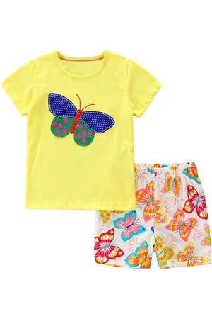 Stylecast Girls Yellow Printed Cotton T-shirt with Shorts