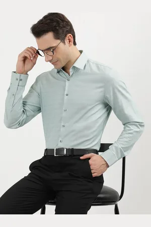 Calvin Klein Men Solid Slim Fit Opaque Casual Shirt