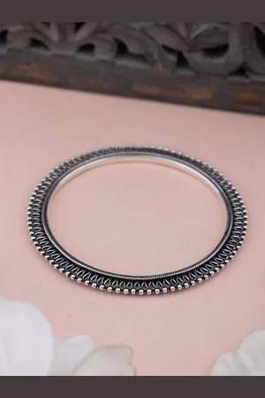 Shyle 925 Sterling Silver Carved Bangles