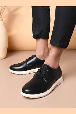 Mast & Harbour Men Black Solid LaceUp Casual Shoes