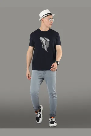 STELLERS Men Colourblocked Applique T-shirt