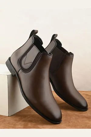 Roadster The Lifestyle Co Men Mid-Top Chelsea Boots