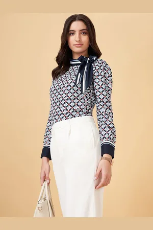 Pantaloons Geometric Printed Tie-Up Neck Top