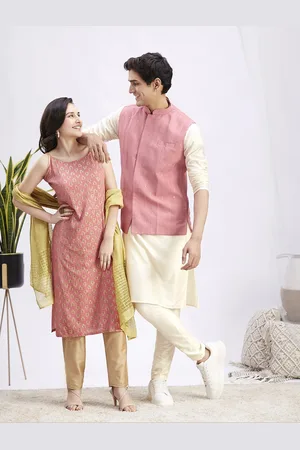Vastramay Men Embroidered Nehru Jacket