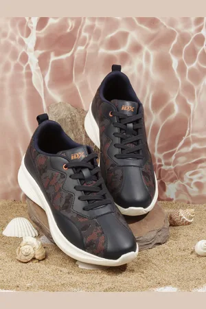 ID Men Textured Leather Sneakers