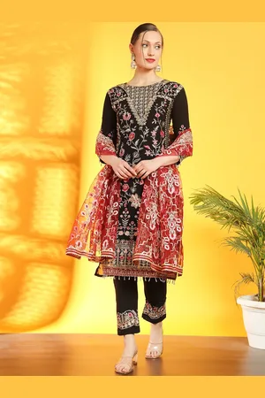 Chhabra 555 Pakistani Inspired Floral Embroidered Thread Work Kurta Trousers & Dupatta