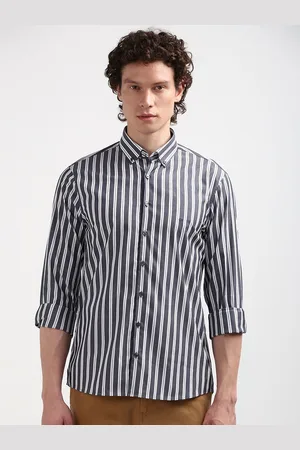 Calvin Klein Men Slim Fit Opaque Striped Casual Cotton Shirt