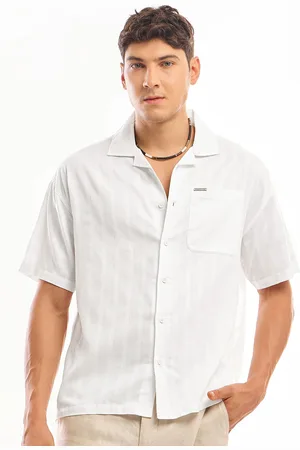Beyoung Men Vertical Stripes Striped Classic Oversized Casual Shirt