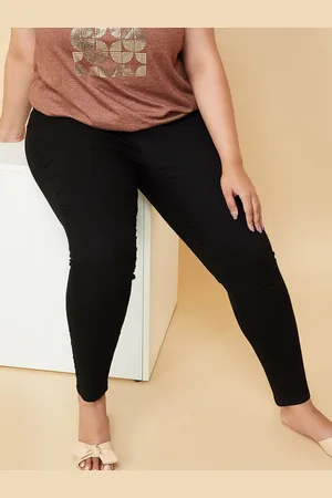 Max Collection Women Solid Clean Look Jeans