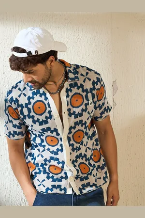 FUGAZEE Men Relaxed Animal Opaque Printed Casual Shirt