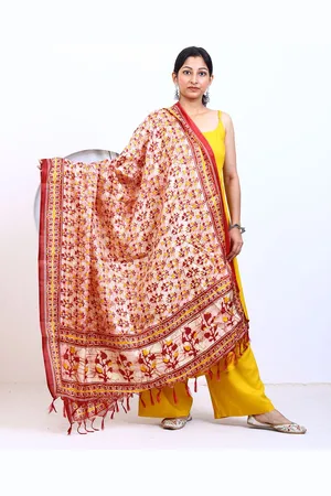 DEEBACO Ethnic Motifs Printed Dupatta