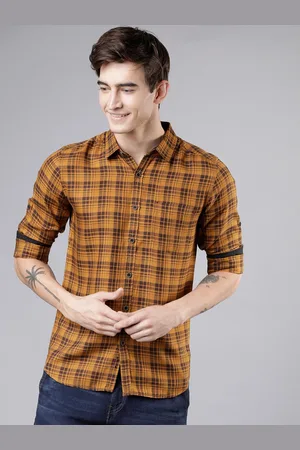LocoMotive Men Mustard & Brown Slim Fit Checked Casual Shirt