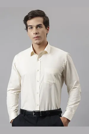 English Navy Men Standard Solid Slim Fit Formal Shirt