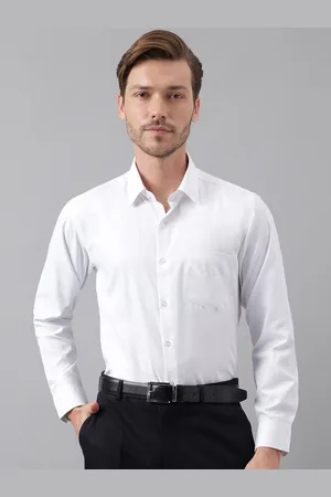 English Navy Men Relaxed Solid Wrinkle Free Slim Fit Opaque Formal Shirt